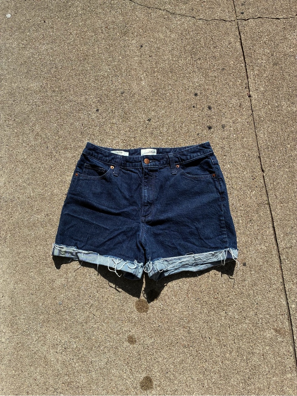 Universal threads vintage midi Dark Blue Denim Roll-Hem Women’s Shorts